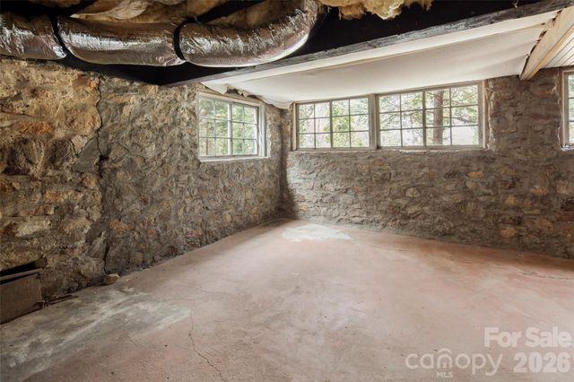 255 Hinson Terrace Drive, Saluda, NC 28773