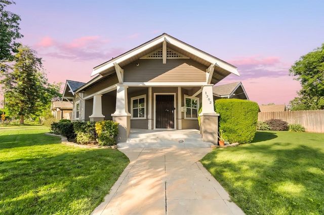 1302 N Safford Avenue, Fresno, CA 93728