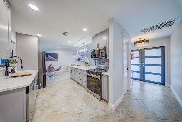 2831 SW 13th Court, Deerfield Beach, FL 33442