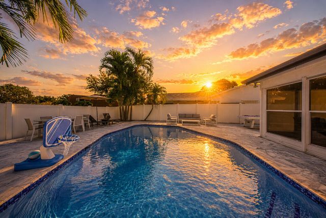 2831 SW 13th Court, Deerfield Beach, FL 33442