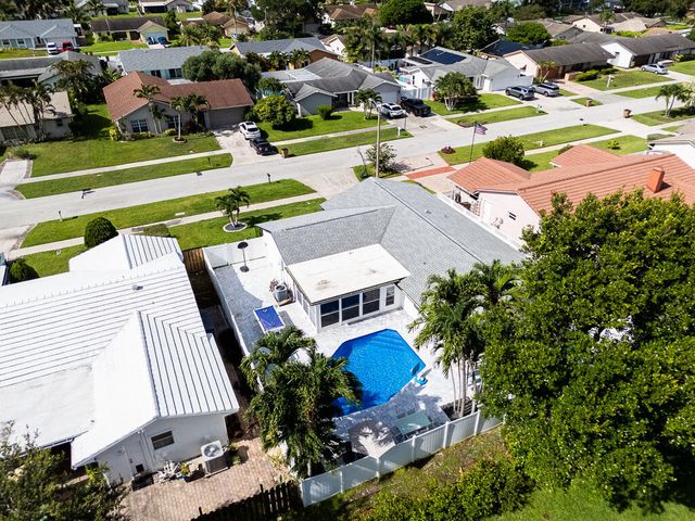 2831 SW 13th Court, Deerfield Beach, FL 33442