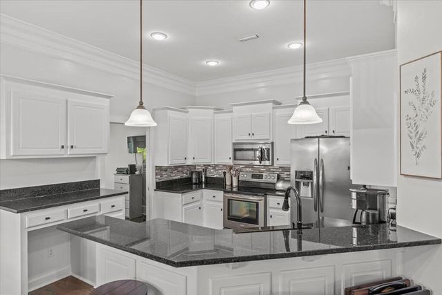 302 Craftsman Drive, Dothan, AL 36305