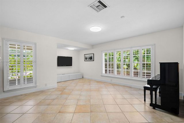 6801 SW 126th Ter, Pinecrest, FL 33156