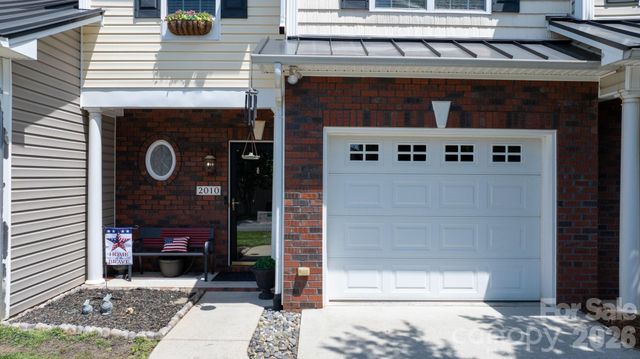 2010 Talbot Lane, Hickory, NC 28602