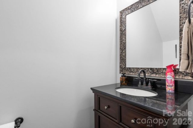 2010 Talbot Lane, Hickory, NC 28602