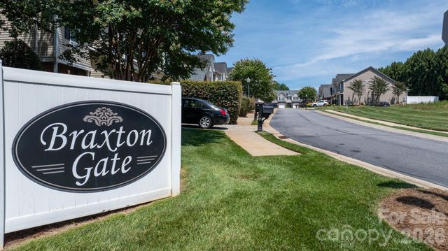2010 Talbot Lane, Hickory, NC 28602