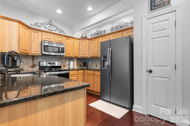 2010 Talbot Lane, Hickory, NC 28602