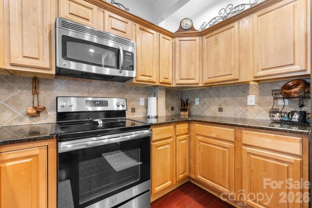 2010 Talbot Lane, Hickory, NC 28602
