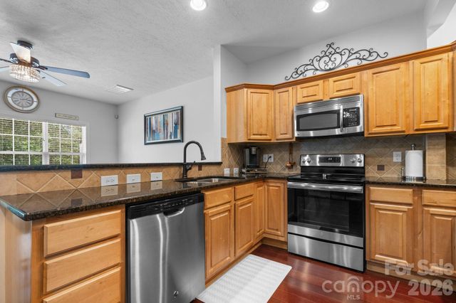 2010 Talbot Lane, Hickory, NC 28602