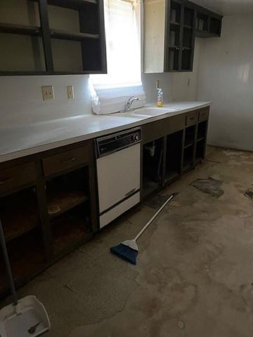 5446 Loch Lomond Drive, Houston, TX 77096