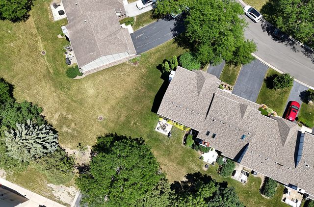 9341 Montgomery Drive, Orland Park, IL 60462