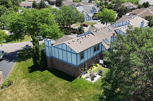 9341 Montgomery Drive, Orland Park, IL 60462