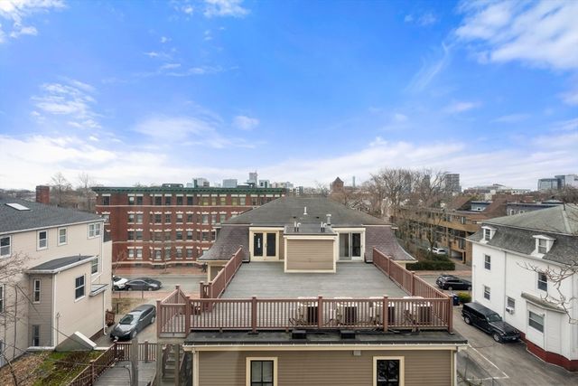 280 Harvard St 4D, Cambridge, MA 02139