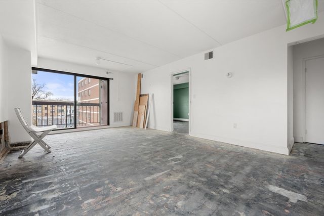 280 Harvard St 4D, Cambridge, MA 02139