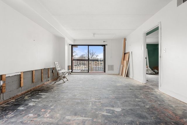 280 Harvard St 4D, Cambridge, MA 02139