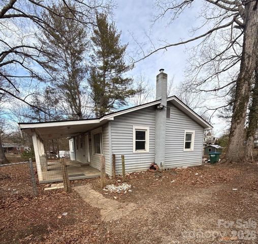 379 Oakview Park Road, Asheville, NC 28803