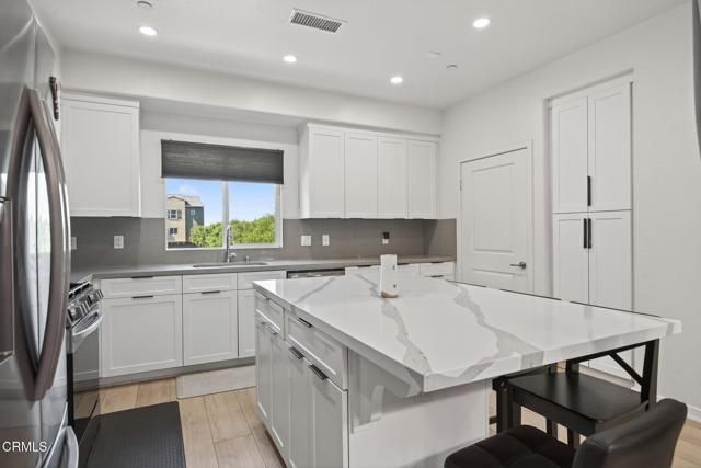 302 Marlee Lane, Camarillo, CA 93012