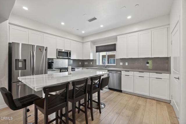 302 Marlee Lane, Camarillo, CA 93012