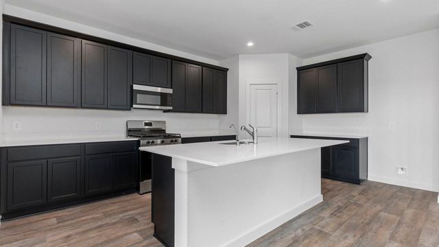 6618 Kingfisher Lane, Beasley, TX 77417