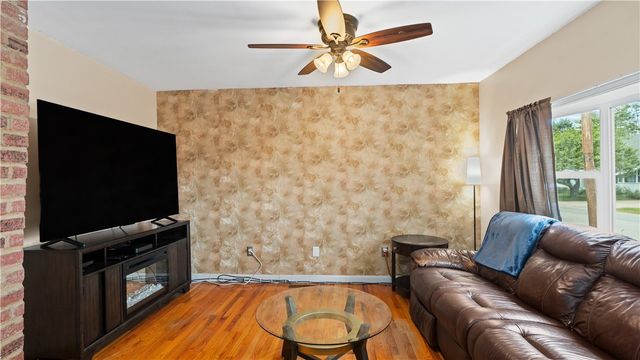427 Elm Street, Warwick, RI 02888