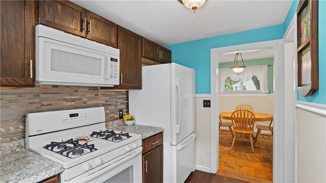 427 Elm Street, Warwick, RI 02888