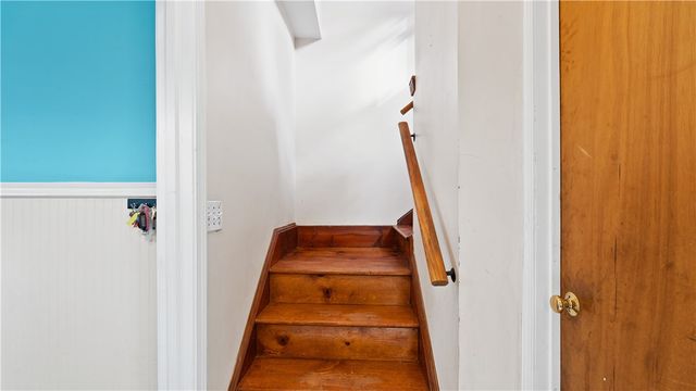 427 Elm Street, Warwick, RI 02888