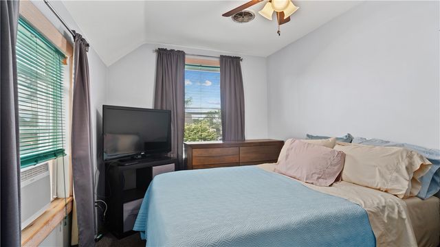 427 Elm Street, Warwick, RI 02888