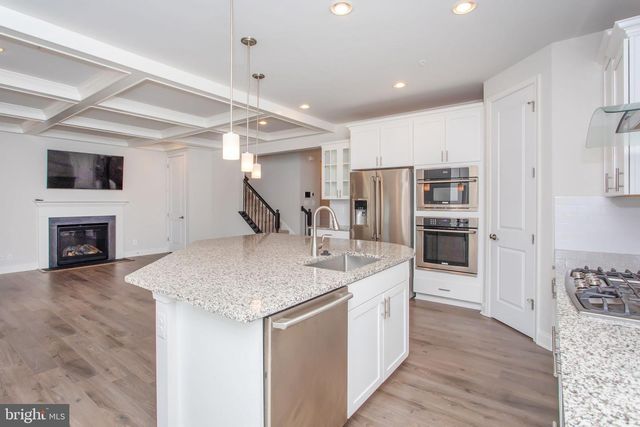 11456 JAMES JOYCE CT, White Plains, MD 20695