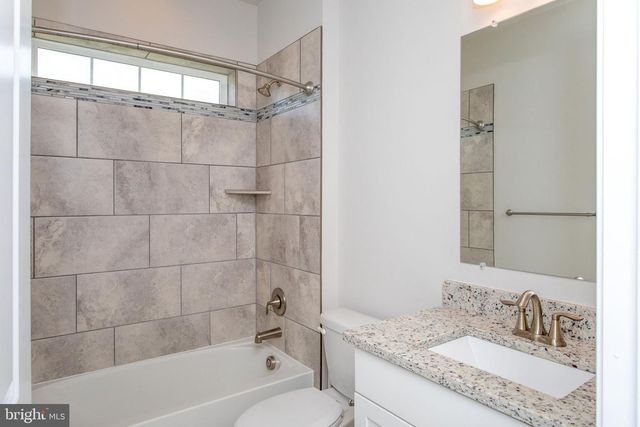 11456 JAMES JOYCE CT, White Plains, MD 20695