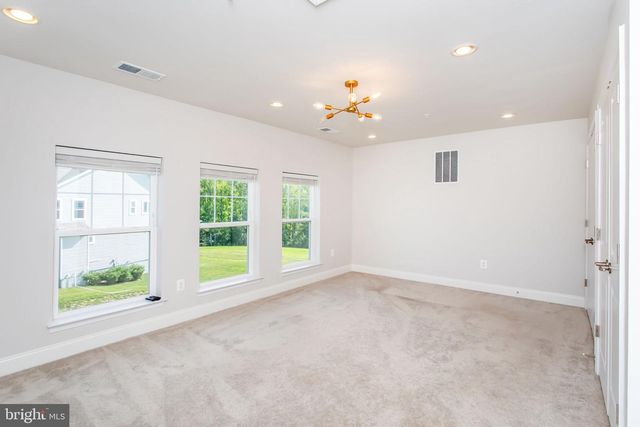 11456 JAMES JOYCE CT, White Plains, MD 20695