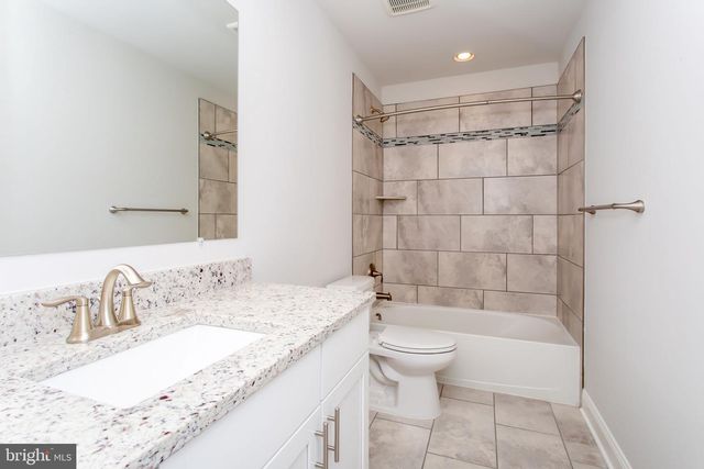 11456 JAMES JOYCE CT, White Plains, MD 20695