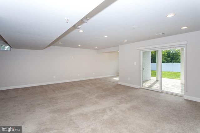 11456 JAMES JOYCE CT, White Plains, MD 20695