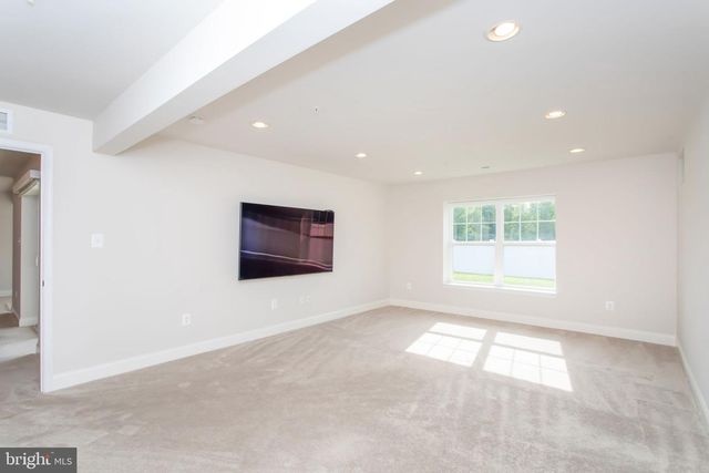 11456 JAMES JOYCE CT, White Plains, MD 20695