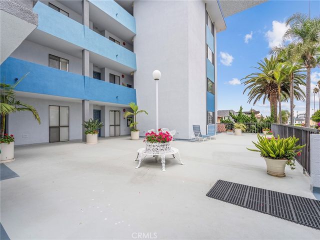 721 Esplanade 403, Redondo Beach, CA 90277
