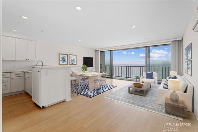 721 Esplanade 403, Redondo Beach, CA 90277