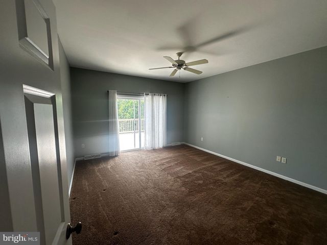 26 SOUTHWOODS DR, Elizabethtown, PA 17022