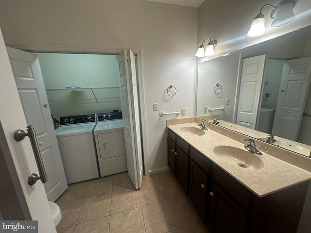 26 SOUTHWOODS DR, Elizabethtown, PA 17022