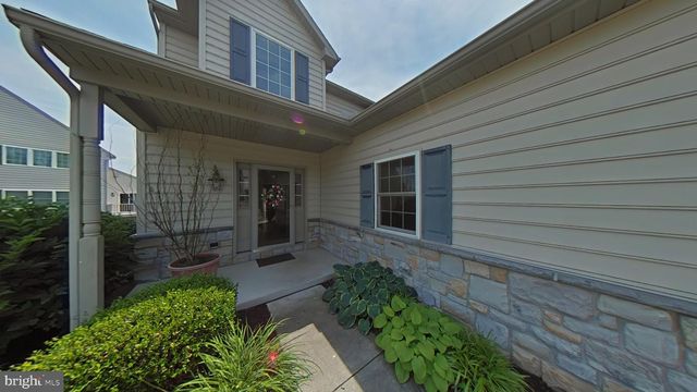 26 SOUTHWOODS DR, Elizabethtown, PA 17022