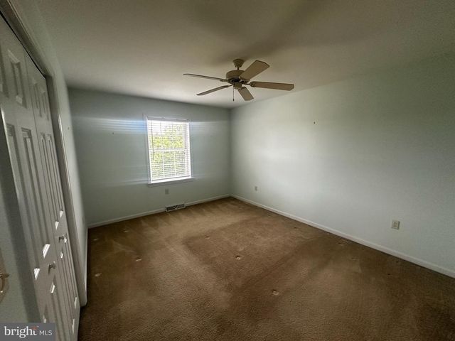 26 SOUTHWOODS DR, Elizabethtown, PA 17022