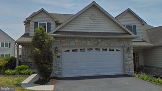 26 SOUTHWOODS DR, Elizabethtown, PA 17022
