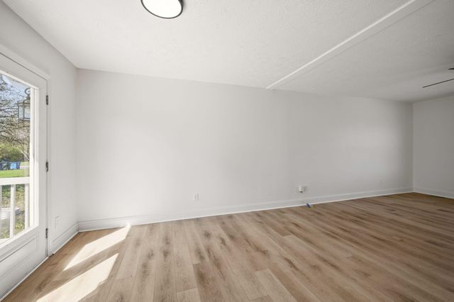 302 Yorktown Court, Georgetown, KY 40324