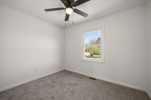 302 Yorktown Court, Georgetown, KY 40324