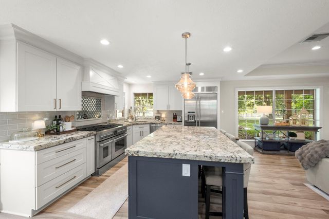 8555 Matthews Lane, Magnolia, TX 77354