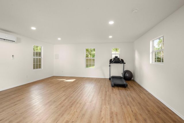 8555 Matthews Lane, Magnolia, TX 77354