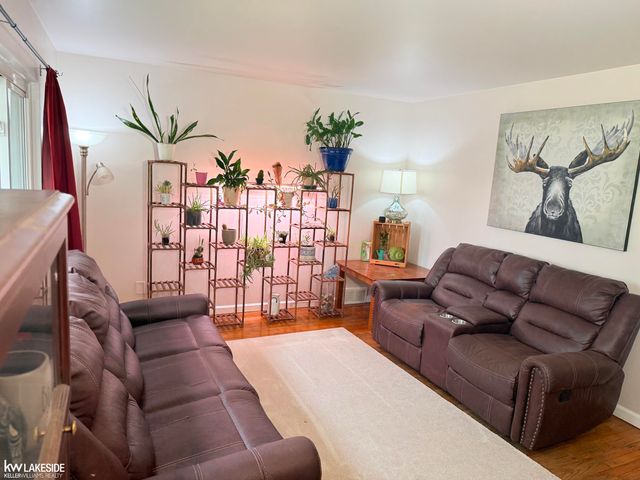 23632 Willard Avenue, Warren, MI 48089