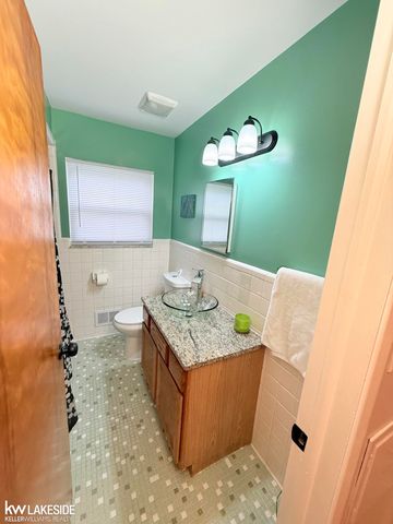 23632 Willard Avenue, Warren, MI 48089