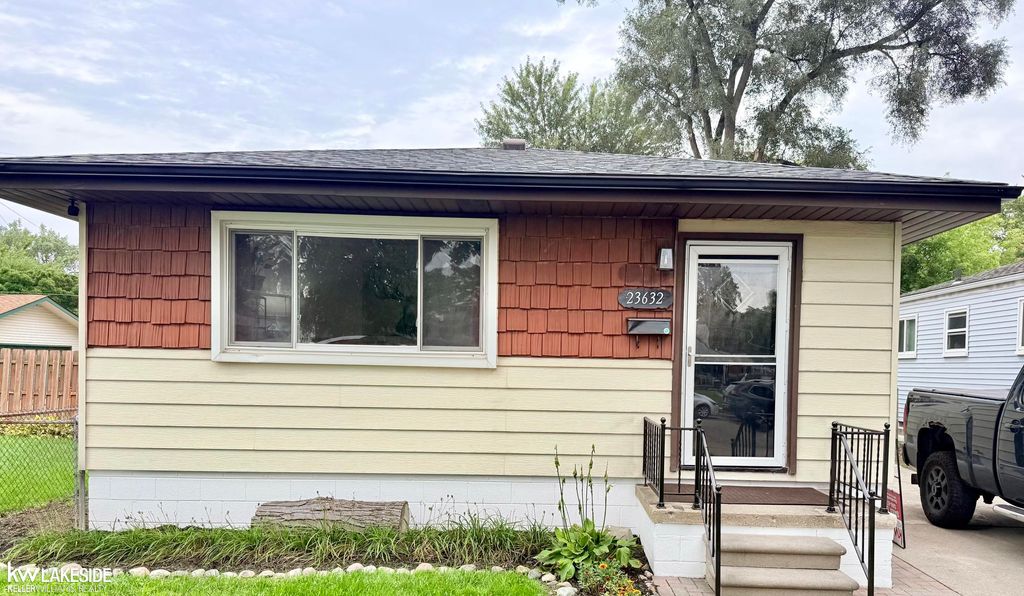 23632 Willard Avenue, Warren, MI 48089