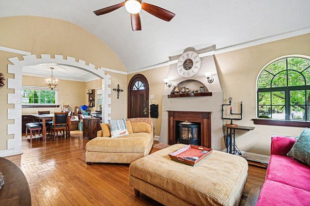 904 Clayton Court, Bellevue, KY 41073