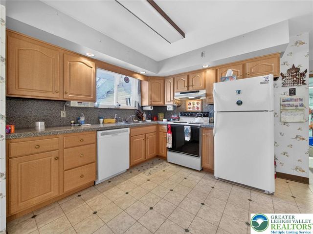 481 Forrest Avenue, Bethlehem City, PA 18017