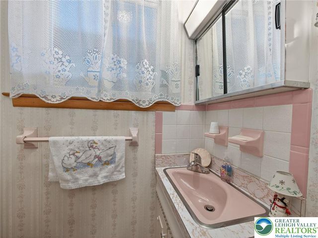 481 Forrest Avenue, Bethlehem City, PA 18017